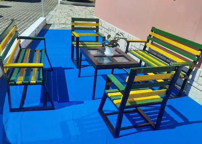 Guesthouse Ndroq Pensión Ndroq