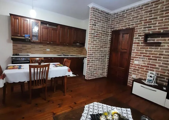 Guesthouse Ndroq Pensión