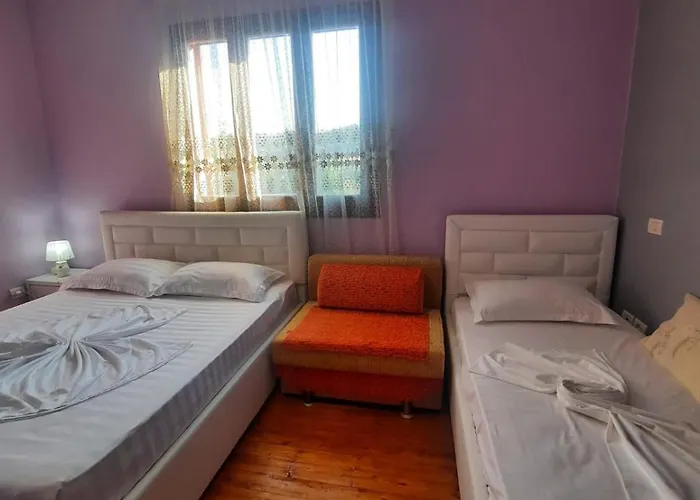 Pensión Guesthouse Ndroq *