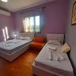 Guesthouse Ndroq *