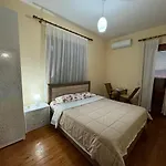 Guesthouse Ndroq Pensión Ndroq