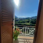Guesthouse Ndroq Ndroq