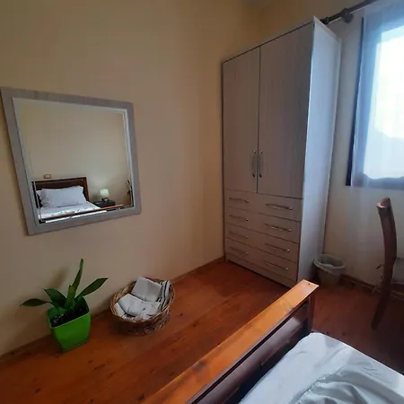 Guesthouse Aliu Ndroq Pensión Ndroq