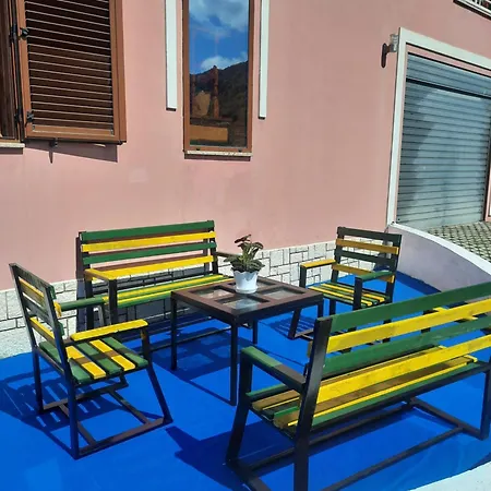 Guesthouse Aliu Ndroq Pensión *