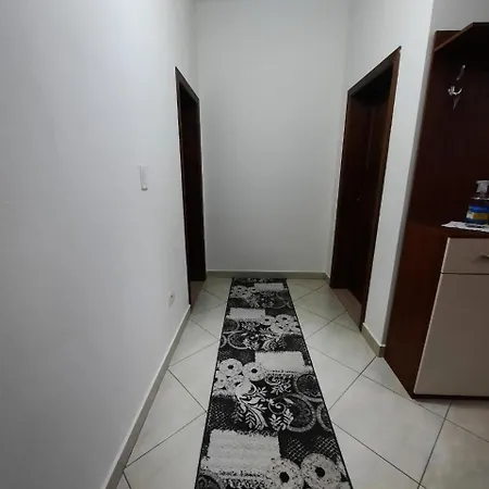 Guesthouse Aliu Ndroq