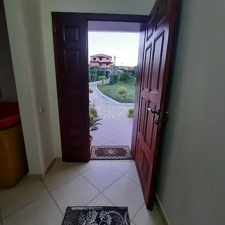 Guesthouse Aliu Ndroq * Ndroq