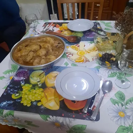 Guesthouse Aliu Ndroq Pensión Ndroq