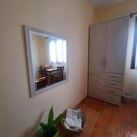 Guesthouse Aliu Ndroq Pensión *