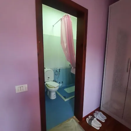 Guesthouse Aliu Ndroq * Ndroq