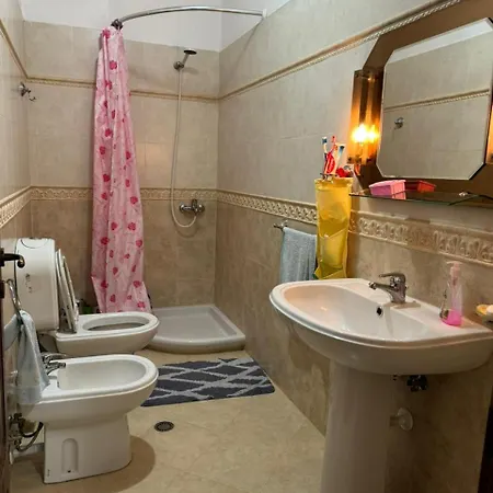 Guesthouse Aliu Ndroq * Ndroq