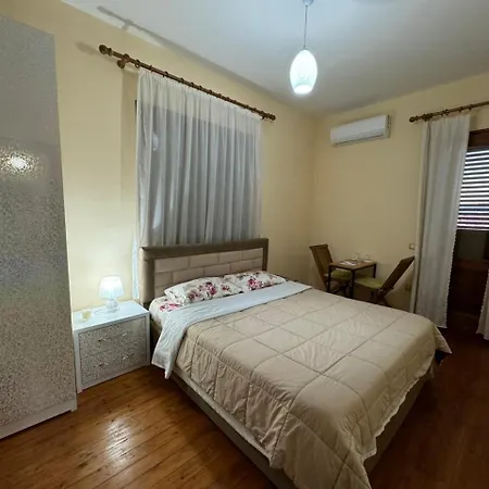 Guesthouse Aliu Ndroq Pensión Ndroq
