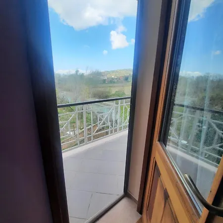 Guesthouse Aliu Ndroq * Ndroq