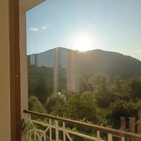 Pensión Guesthouse Aliu Ndroq *