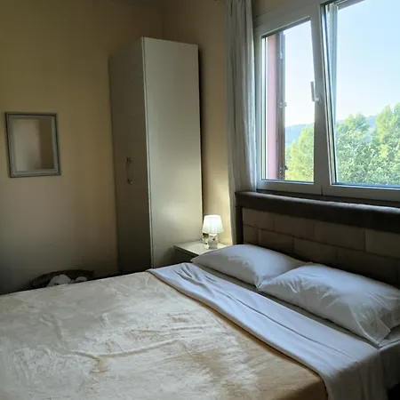 Guesthouse Aliu Ndroq * Ndroq