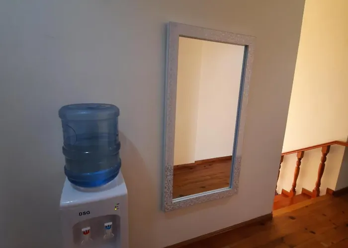 Guesthouse Ndroq 招待所 Ndroq