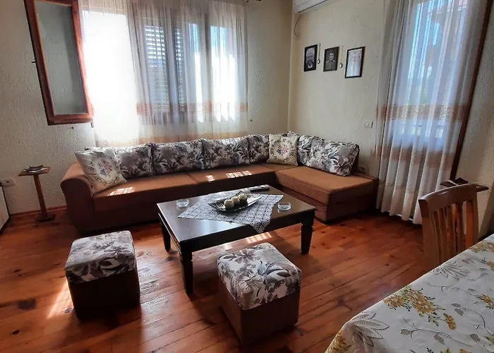 Guesthouse Ndroq Ndroq